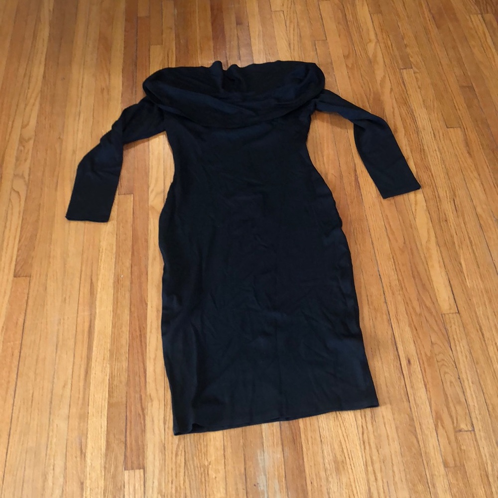 Black off the shoulder dress - Picture 1 of 1